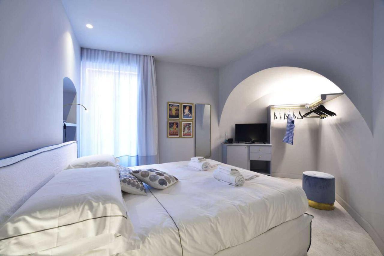 Boutique Hotel De La Ville Laigueglia Ngoại thất bức ảnh